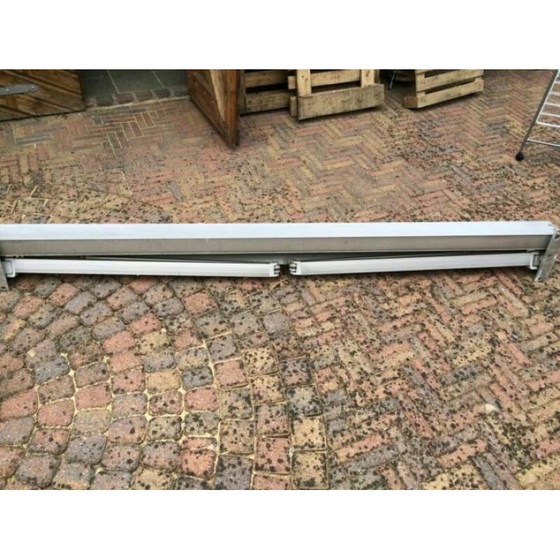 knikarm zonnescherm