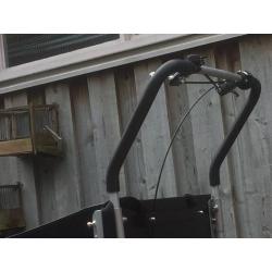 Troy bakfiets 1 jaar oud, huif aanwezig fiets bak