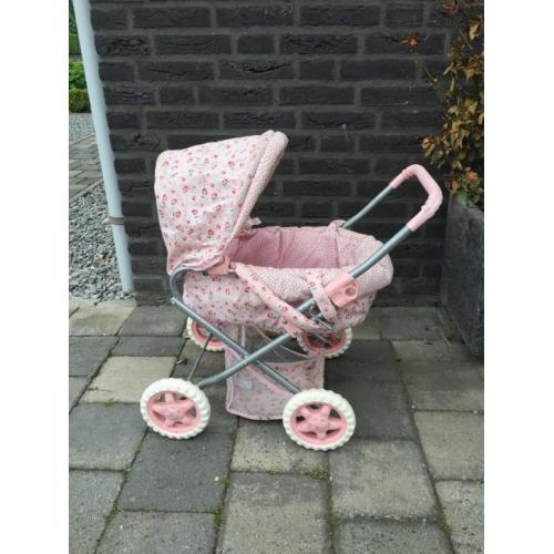 Poppenwagen