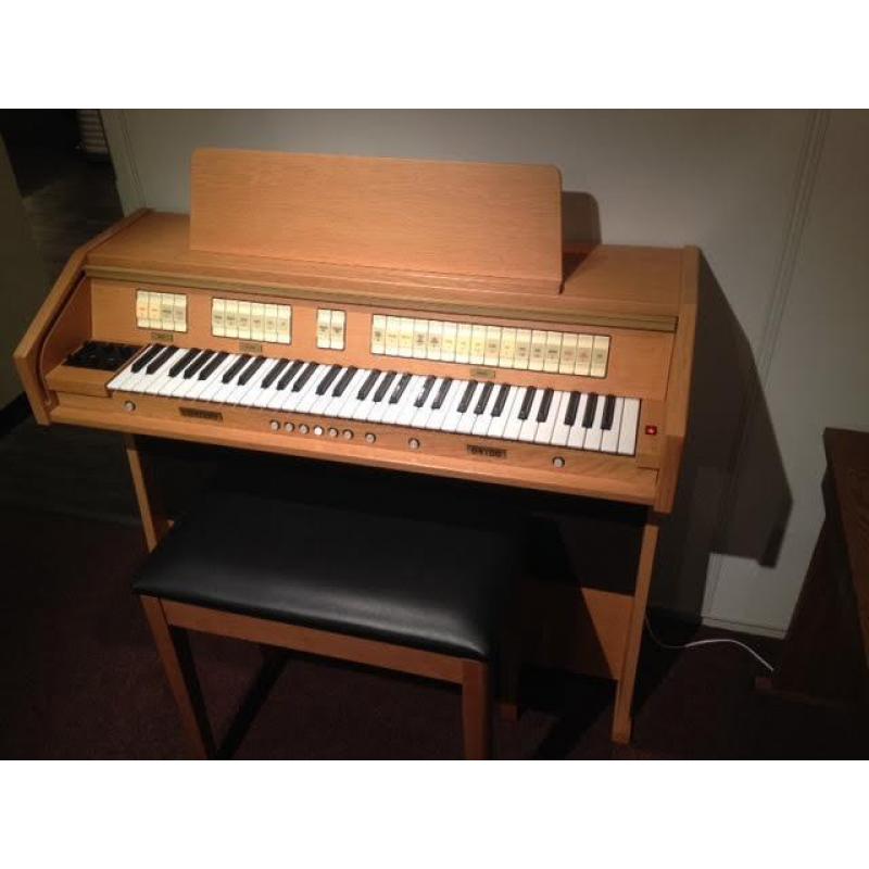 Content D4100 orgel