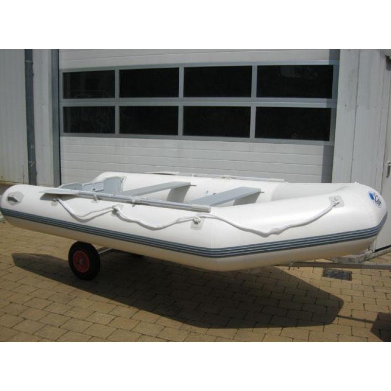 rubberboottrailers, buitenboordmotor trolleys en diversen
