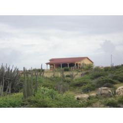 Villa met zeezicht te koop op Aruba midden in de natuur
