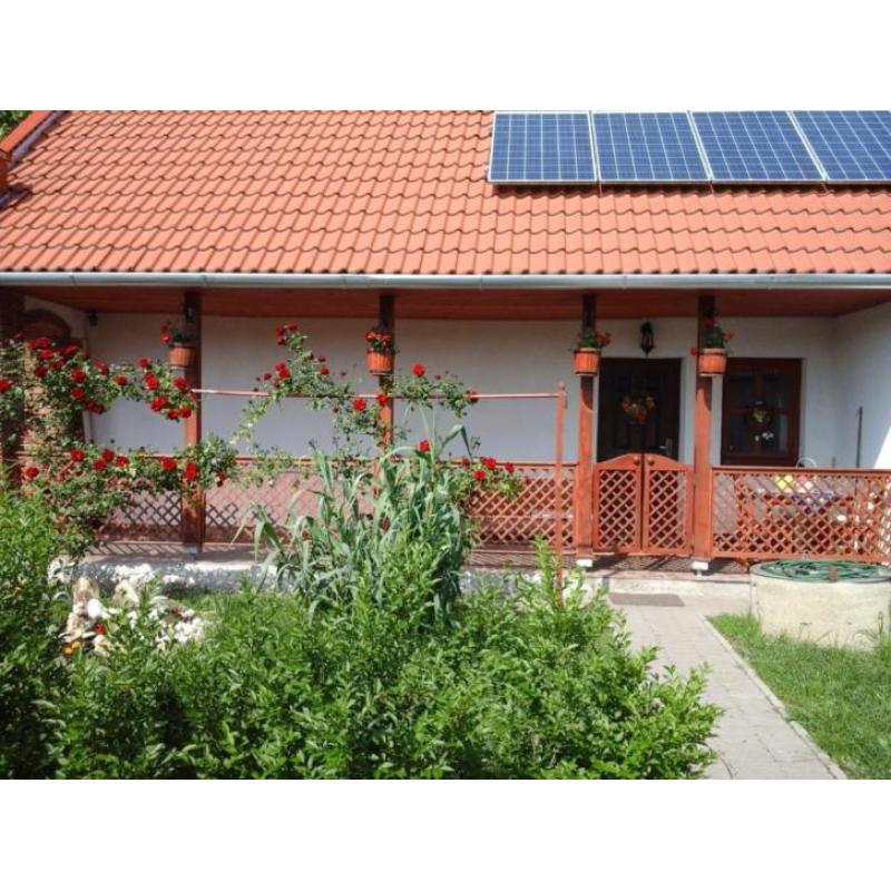 Huis aan Balatonmeer (Hongarije)
