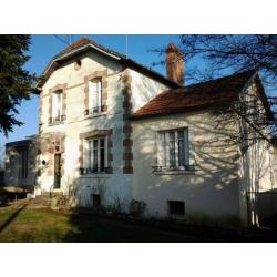 Vrijstaand herenhuis met 1ha grond in Frankrijk(Limousin)