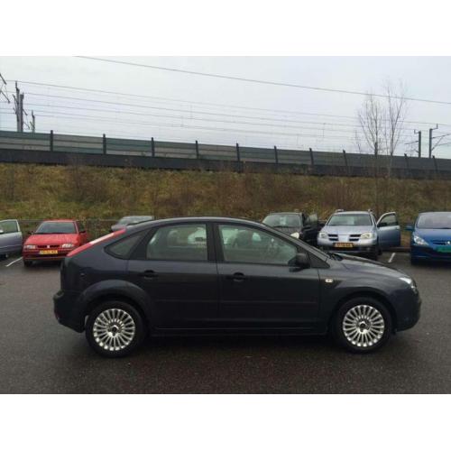 Ford Focus 1.4-16V Ambiente / 118000 km(NAP) /inruil mogelij