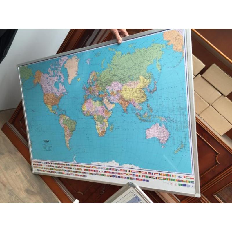 Wereldkaart op een grote bord