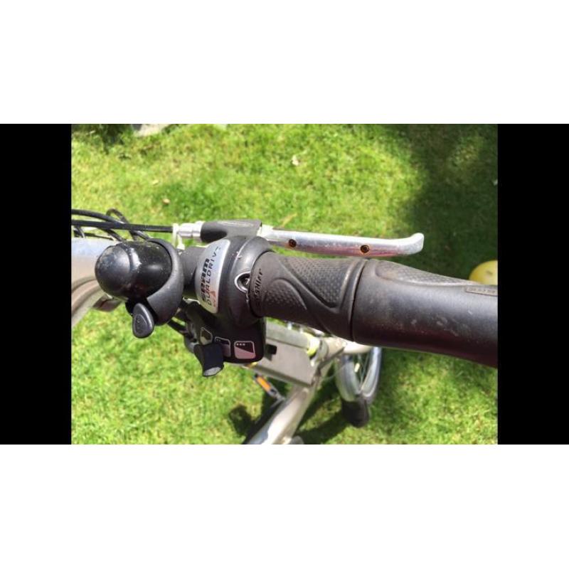 Giant Revive met 21 versnellingen zitfiets