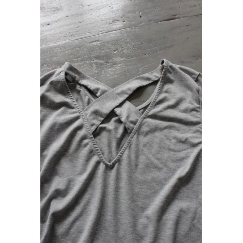 Grijs shirt Vero Moda met gekruiste rug maat M