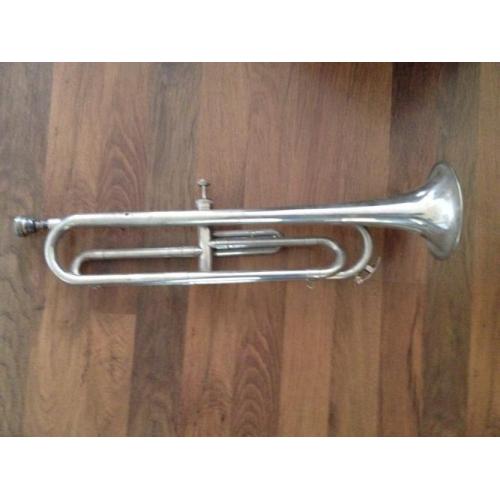 Blaas instrument trompet??? Heeft 1 ventiel