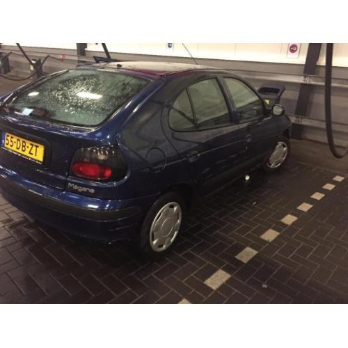 Renault Megane 1.4 E HB RL 1999 Blauw