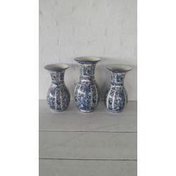 MPH -1116-16 Drie Delfia vazen