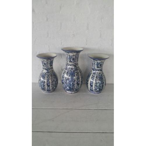MPH -1116-16 Drie Delfia vazen