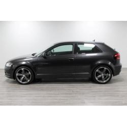 AUDI A3 1.6 TDI Attraction - Airco / Pdc - Lease va €145 PM