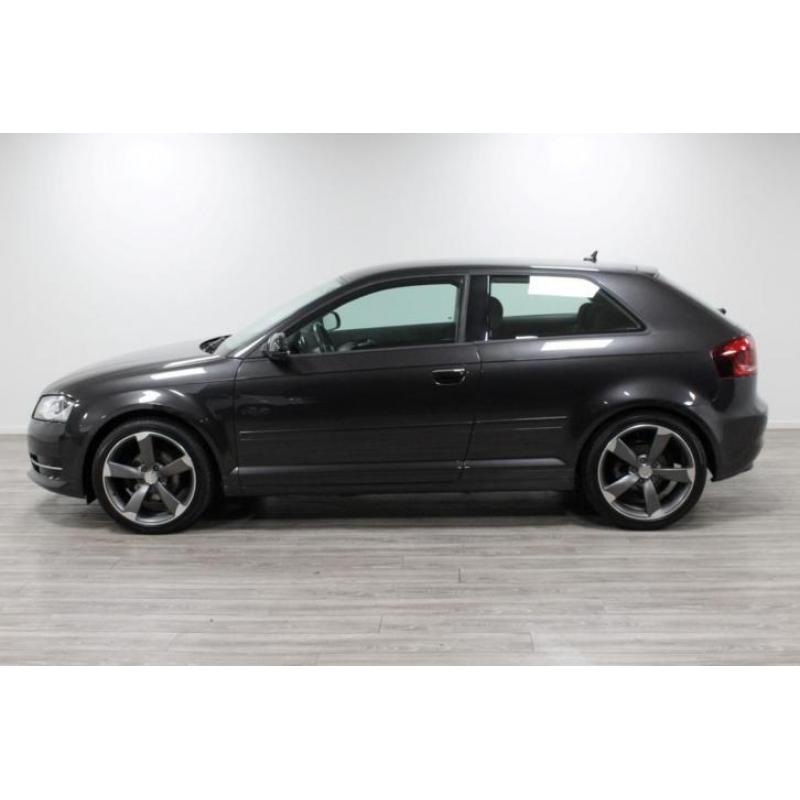 AUDI A3 1.6 TDI Attraction - Airco / Pdc - Lease va €145 PM