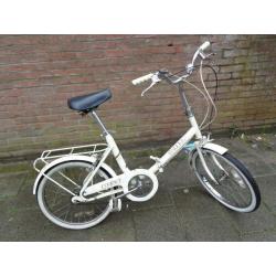 Drie goede vouwfietsen.