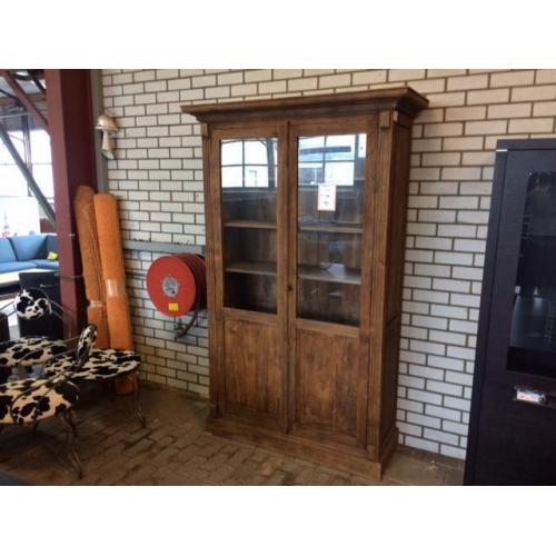 Vitrine kast TEAK 135x52 (DIRECT LEVERBAAR!) SHOWMODEL!