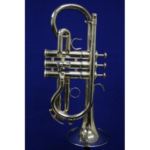 Es Cornet Yamaha Neo(Xeno) YCR8620SII met € 600,00 korting