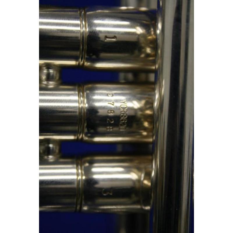 Es Cornet Yamaha Neo(Xeno) YCR8620SII met € 600,00 korting