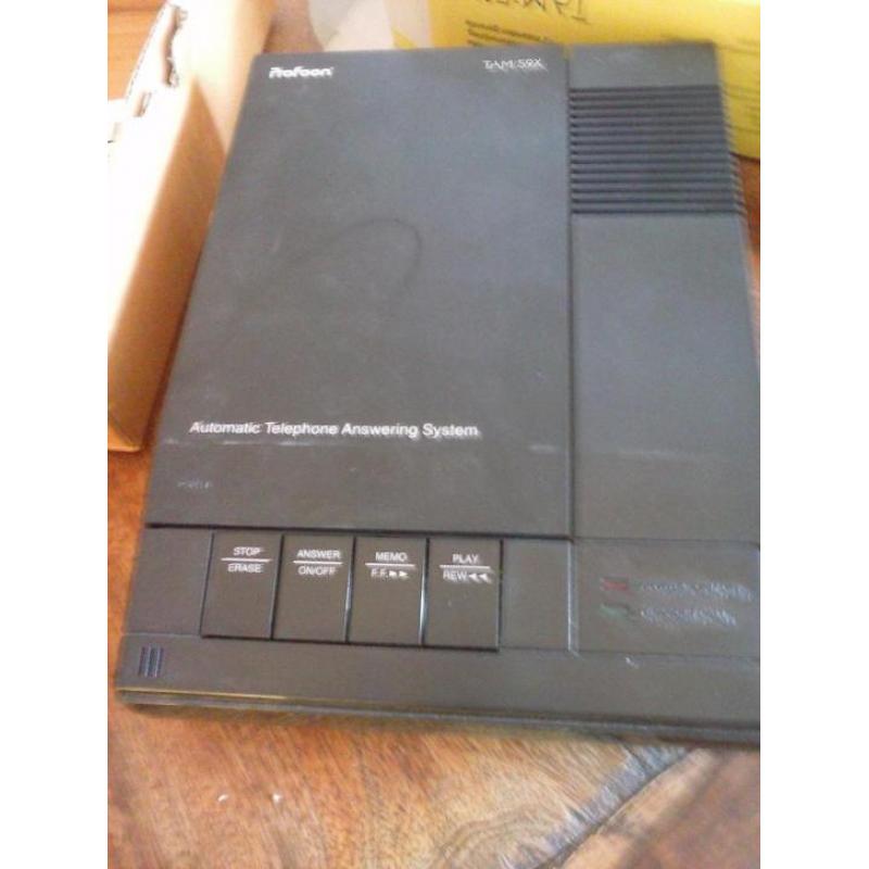 automatische telefoonbeantwoorder met dubbel cassettedeck