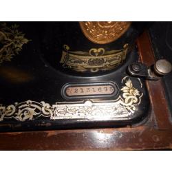 Antieke singer naaimachine 2131673