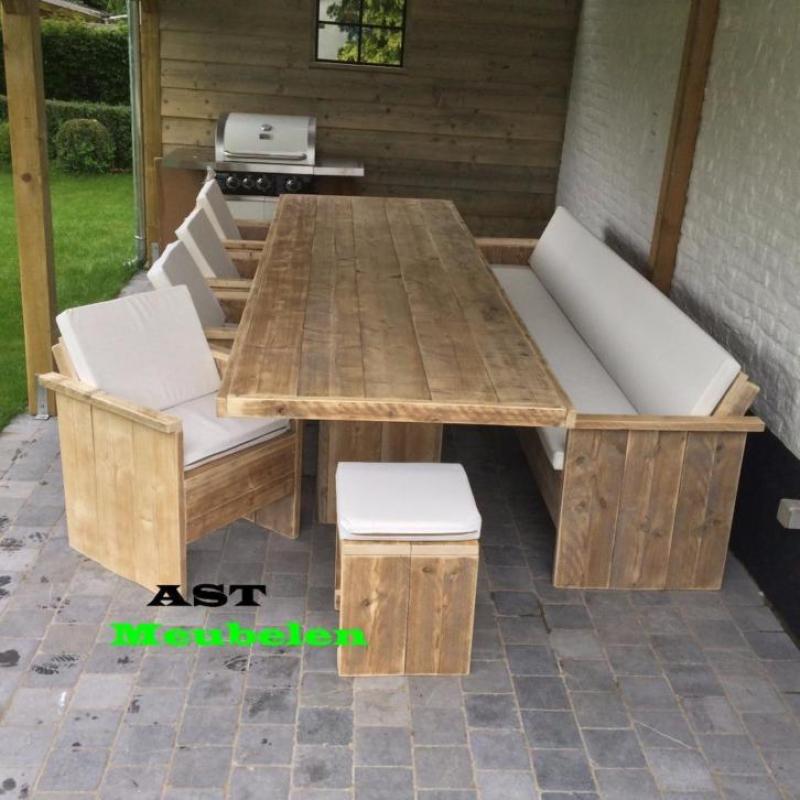 Steigerhout Tuinset Palermo Tafel met zuilen +stoelen & bank