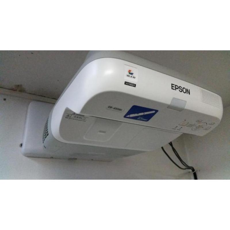 Epson EB-455Wi Beamer projector