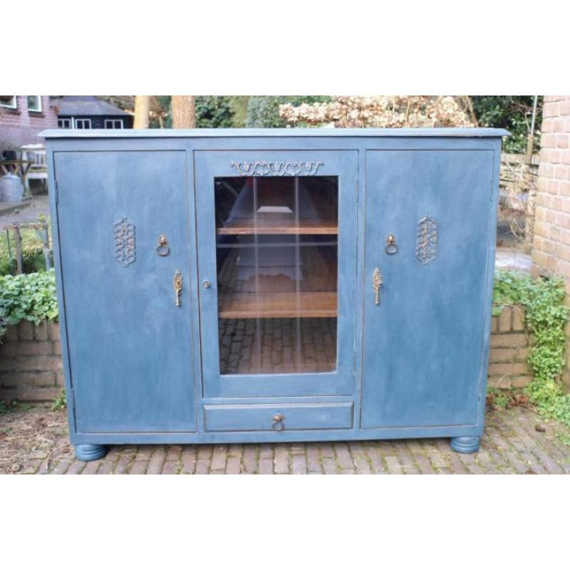 Brocante vitrinekast, kast.