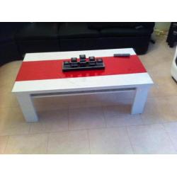 Dressoir. Tv kast. Salon tafels. Bankstel