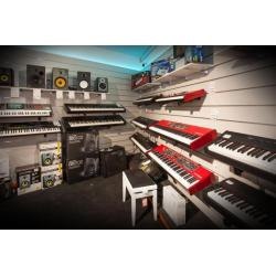 Keyboard kopen? ** Ontdek onze 16 muziekwinkels **