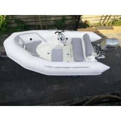 Zodiac Yachtline De luxe 340 trailer en 30 pk Honda 4 tact