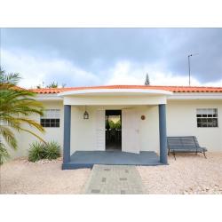 vrijstaande woning met zwembad te Curaçao