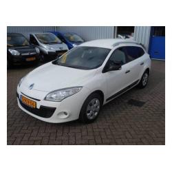 Renault Megane 1.5 DCI 90 ESTATE VAN AIRCO NAV NIEUW MODEL