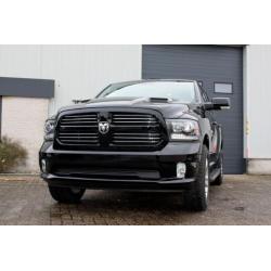 Dodge Ram 1500 SPORT 4X4 (bj 2016 automaat)