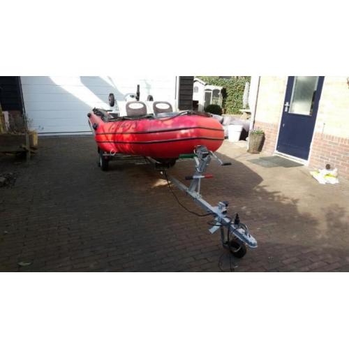 Seamaster 3.75 mtr rubber boot met 20 pk Honda 4 takt motor