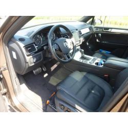VOLKSWAGEN Touareg 3.0 V6 TSI HYBRID HGHLINE VOL !