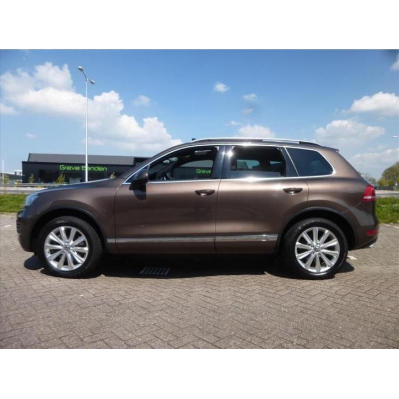 VOLKSWAGEN Touareg 3.0 V6 TSI HYBRID HGHLINE VOL !