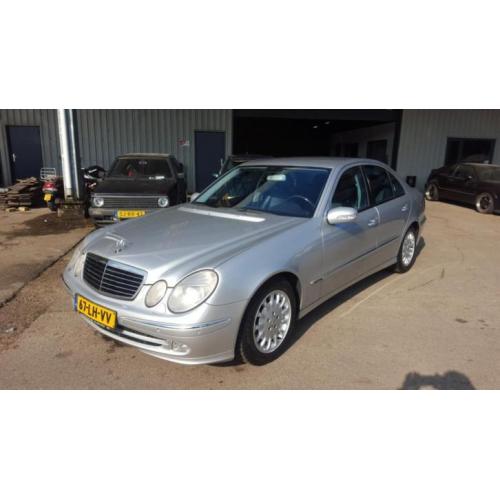 MERCEDESBENZ E 320 CDI (bj 2003, automaat)