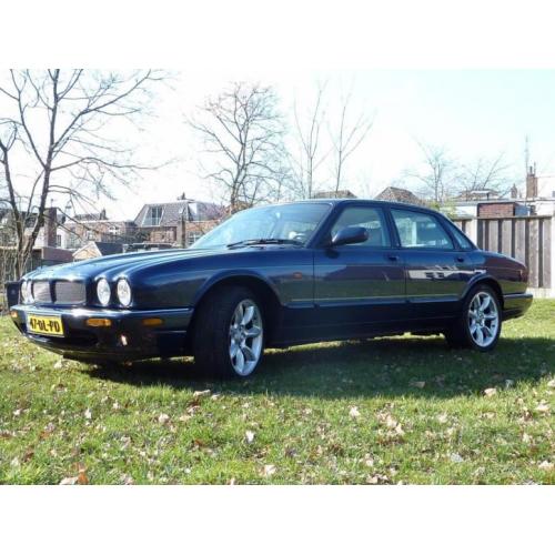 Jaguar XJ8 3.2 Executive V8 1999 XJR - Look