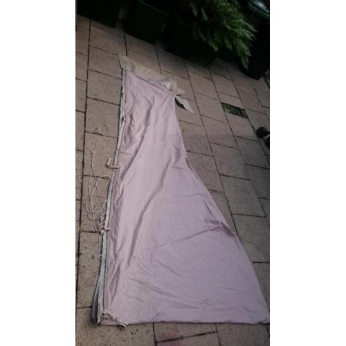 Karsten 300x300 (opblaasbare tent) MOET WEG