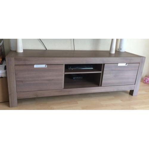 Houten tv meubel nog in zeer goede staat