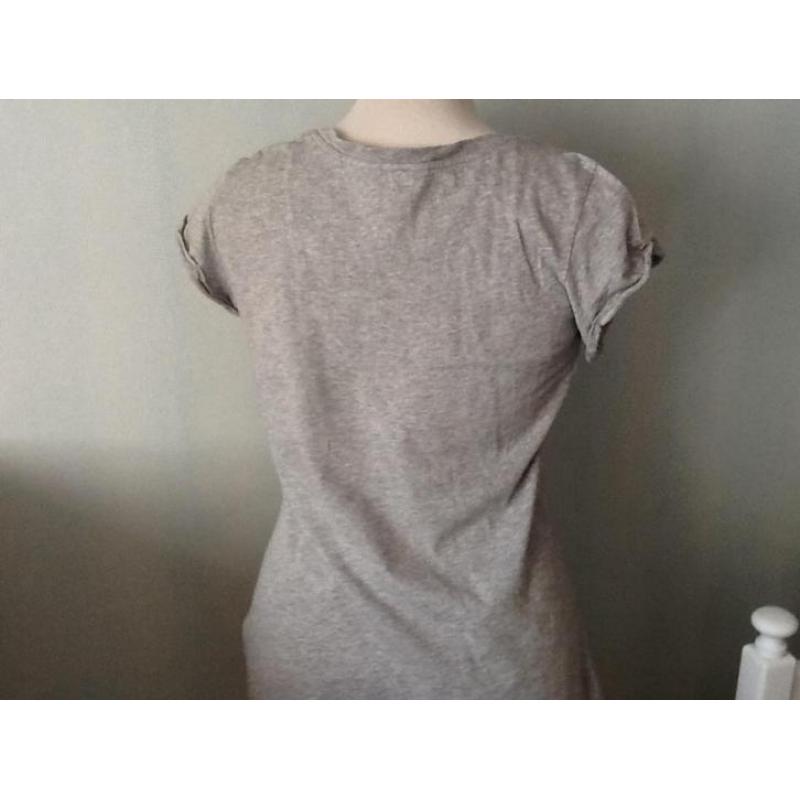 T-shirt, EDC, grijs, met print, €2,50, maat m