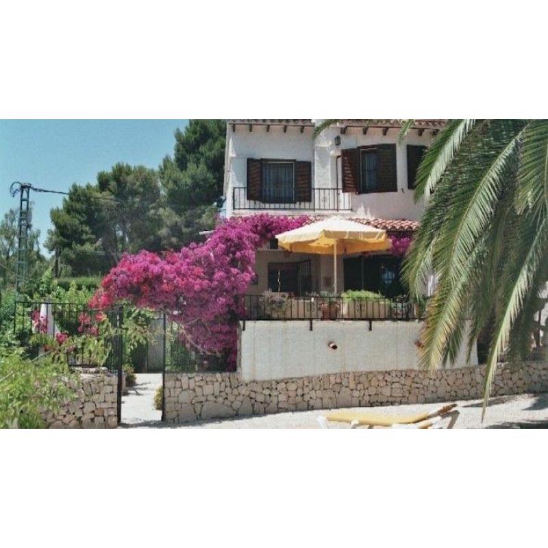 Bungalow met zeezicht te koop in Moraira, Spanje