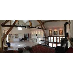 Rustig gelegen ruime woning met appartement in de Bourgogne