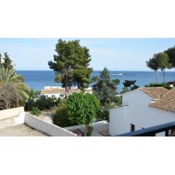 Bungalow met zeezicht te koop in Moraira, Spanje
