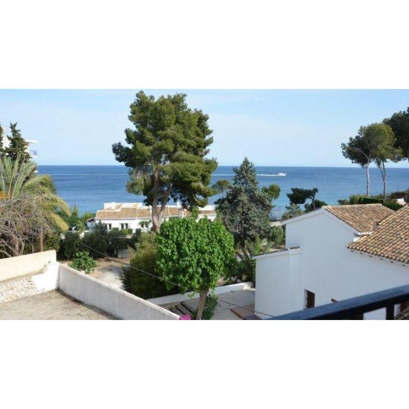 Bungalow met zeezicht te koop in Moraira, Spanje
