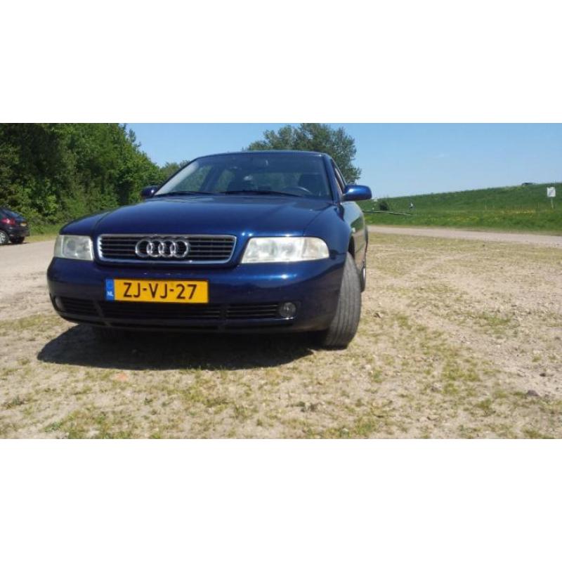 Nette Audi A4 volledig onderhouden