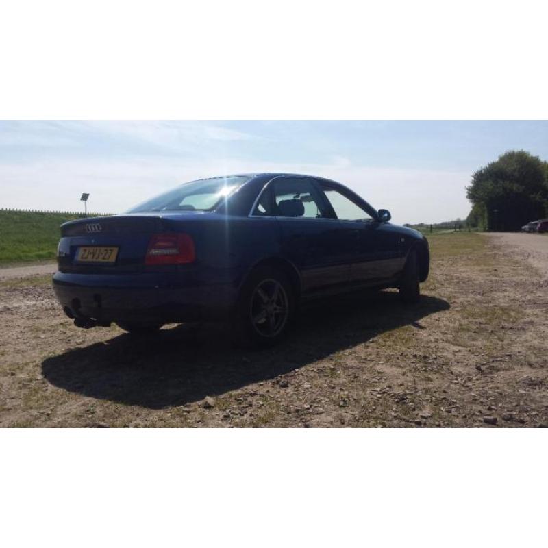 Nette Audi A4 volledig onderhouden