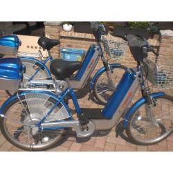 2 splinter nieuwe elektrische fietsen