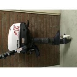 Yam 300S met z.g.a.n.Yamaha 6 pk 4takt motor
