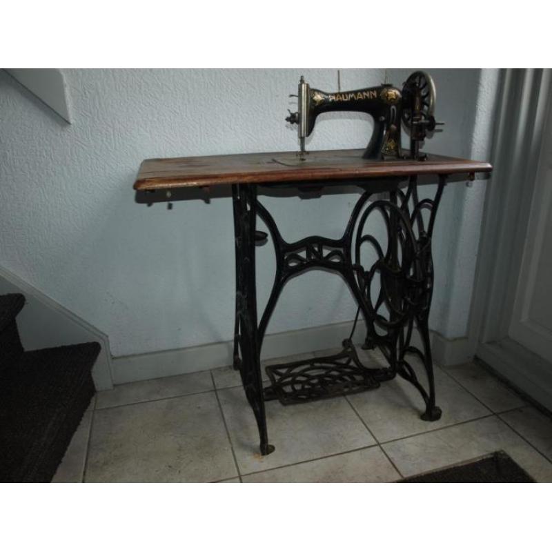 Naumann Trap naaimachine